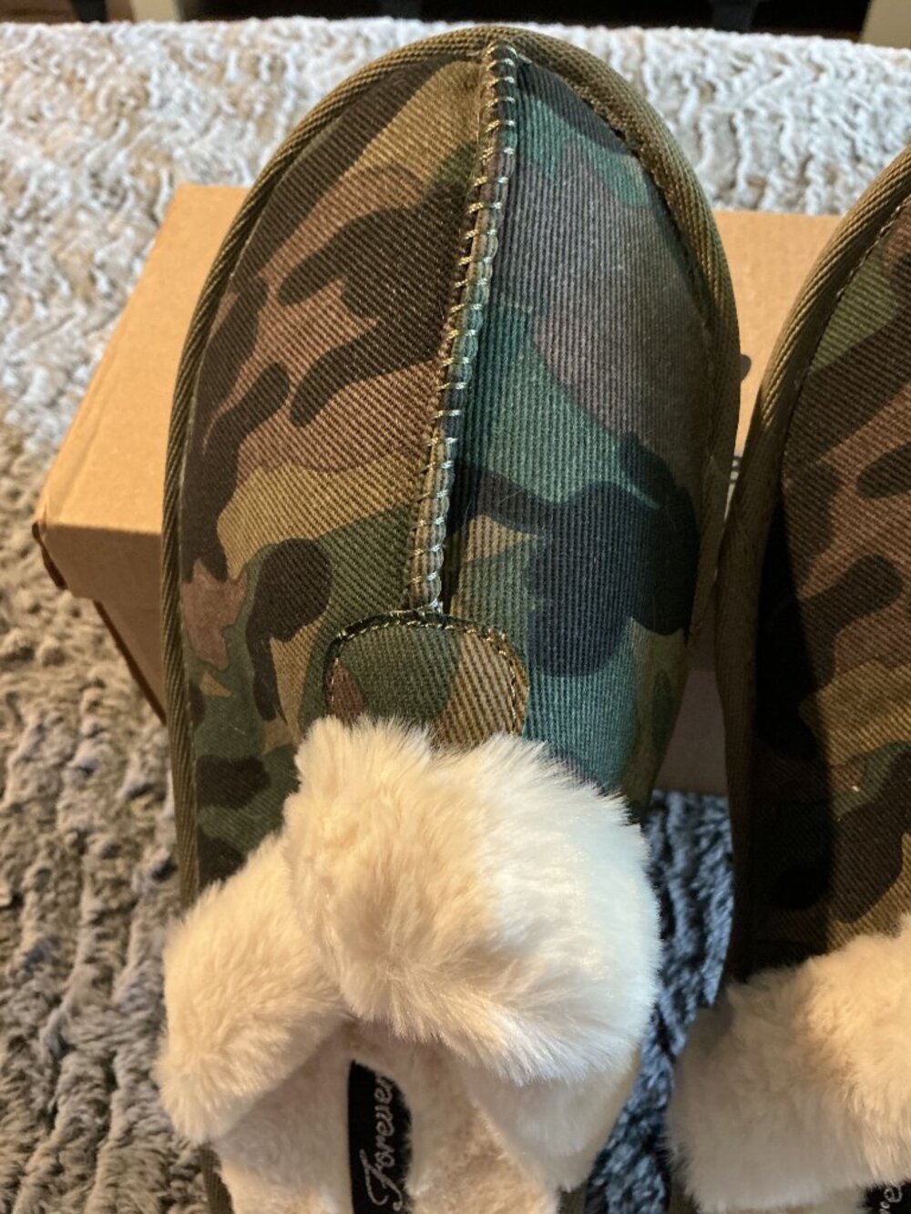 NWT Forever Link Camo Faux Fur Slippers Size 10 | Cozy Sherpa House Shoes - Picture 5 of 7